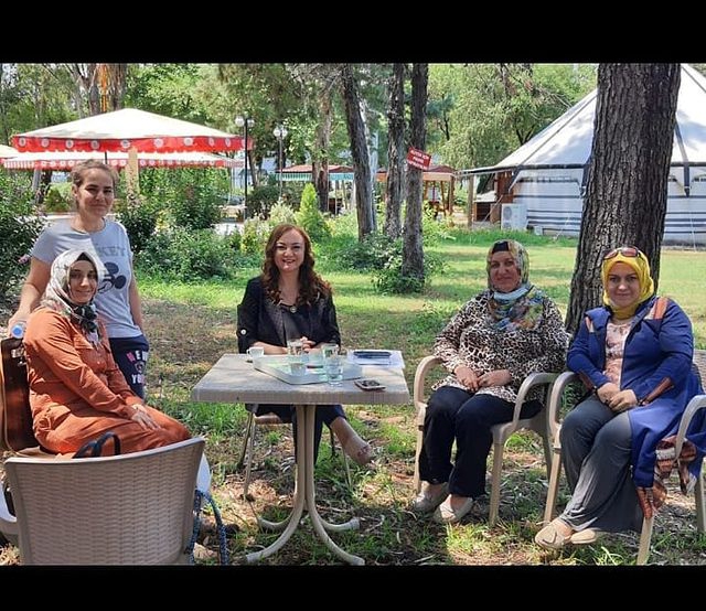 Osmaniye Kadın Girişimi ve Kalkınma Kooperatifi ile Eğitim ve Kendi Ürettikleri Ürünleri Onatmaları Konusunda Planlamaları Yaptık   online Mağazalarından Tüm Türkiye'ye  Satma